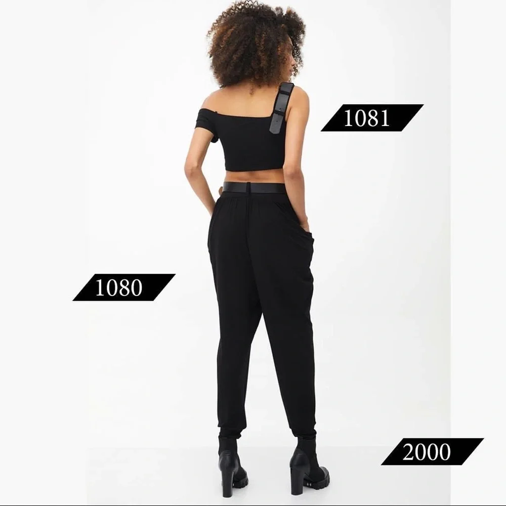 Top + pants - Picture 2 of 2